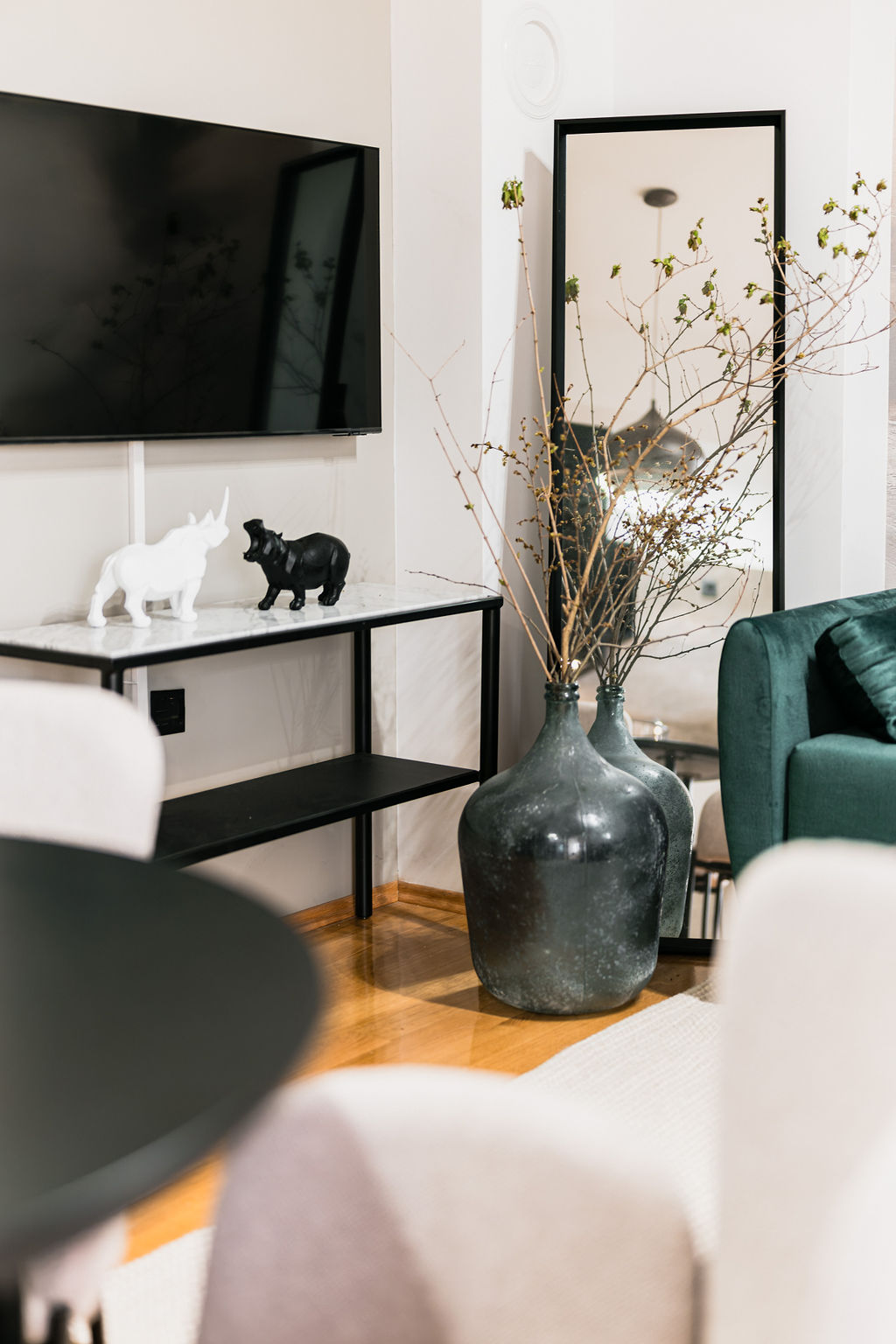Gallery Suite image 2